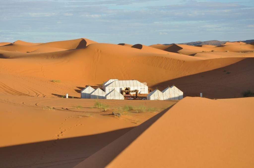 Luxury Maktoub Hotel Merzouga Exterior foto